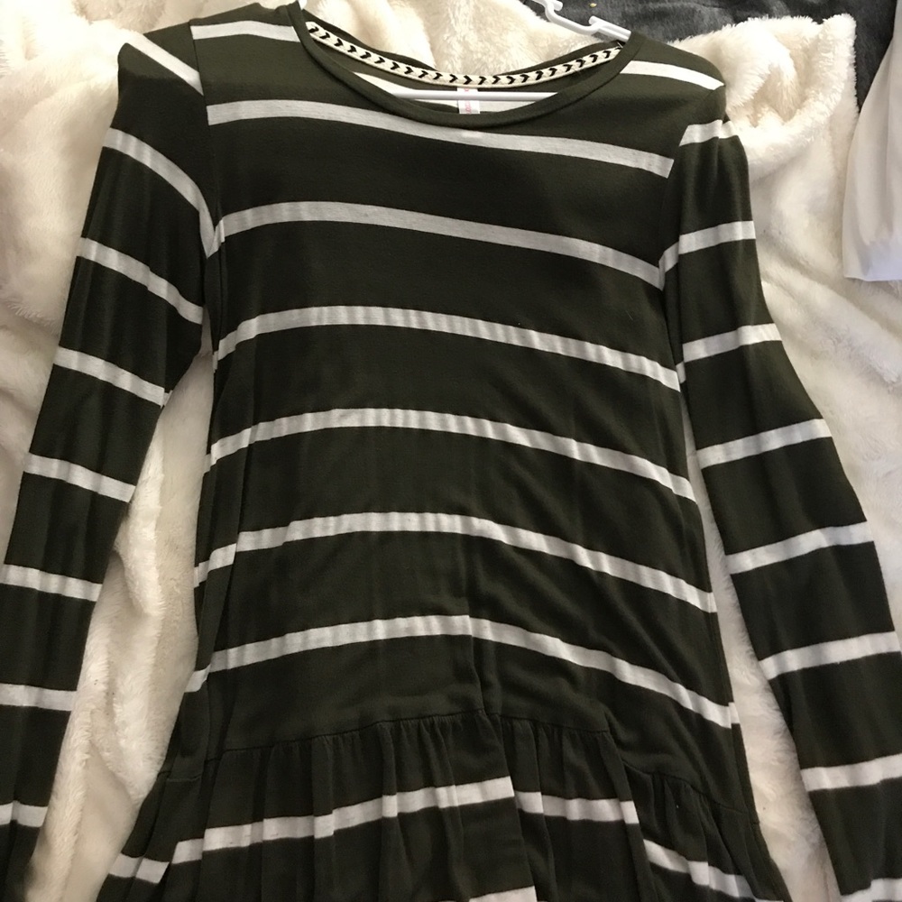 Striped, flowy top